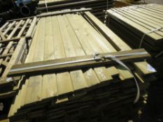 LARGE PALLET OF SHIPLAP TIMBER FENCE CLADDING. 1.83M X 8.5CM X 1.5CM APPROX.