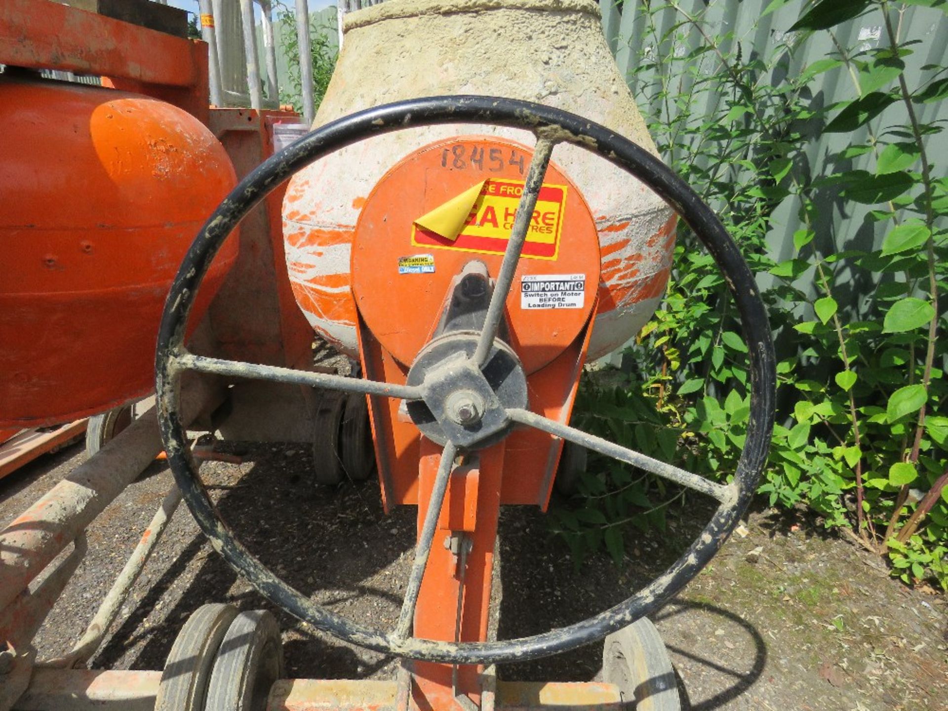 BELLE DIESEL YANMAR ENGINED SITE MIXER. WHEN TESTED WAS SEEN TO RUN AND MIX. - Image 2 of 3