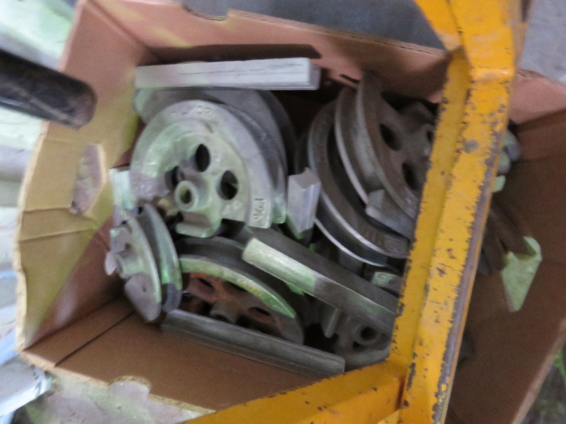 PIPE BENDING STAND PLUS BOX OF FORMS. DIRECT FROM LOCAL COMPANY DUE TO DEPOT CLOSURE. - Image 3 of 3