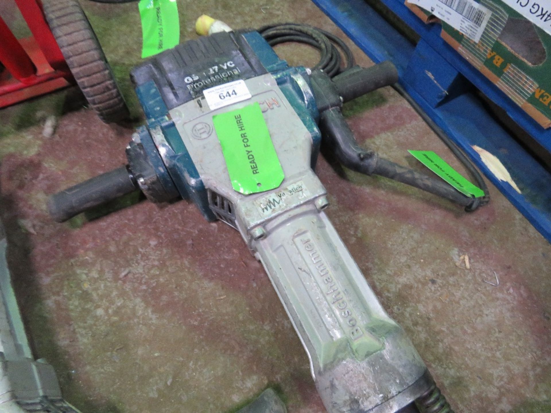 BOSCH 110VOLT UPRIGHT BREAKER . DIRECT EX LOCAL COMPANY DUE TO DEPOT CLOSURE. - Image 2 of 2