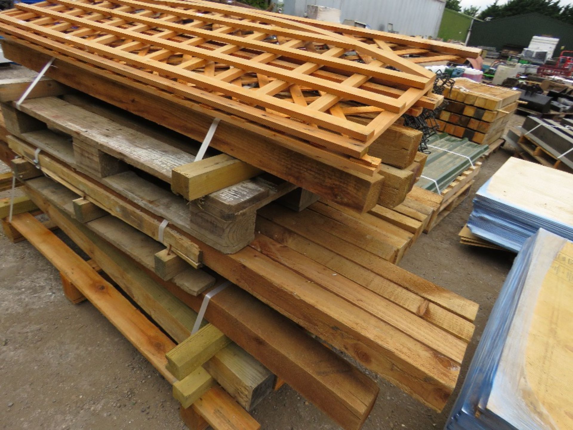 3 X PALLETS OF WOODEN POSTS, FENCE WIRE, TRELLIS ETC. - Image 2 of 4