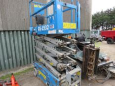 GENIE G51932 SCISSOR LIFT ACCESS PLATFORM. YEAR 2008. PN:PL033 WHEN TESTED WAS SEEN TO DRIVE, STEER,