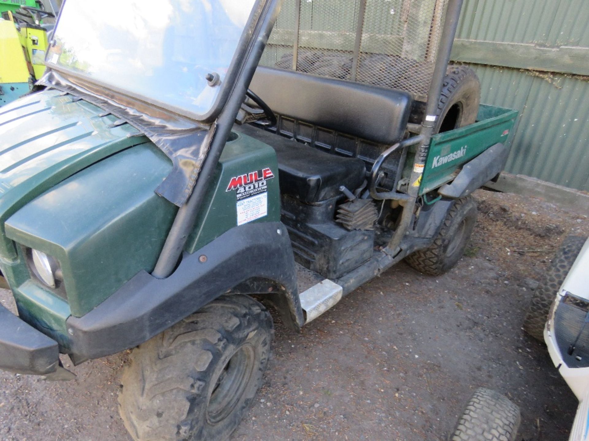 KAWASAKI MULE 4010 DIESEL RTV. 3054 REC HRS. YEAR 2010. WHEN TESTED WAS SEEN TO DRIVE, STEER AND BRA - Bild 3 aus 8