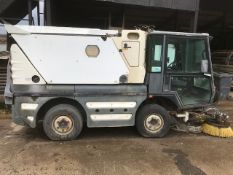 SCHMIDT SWINGO 250 ROAD SWEEPER