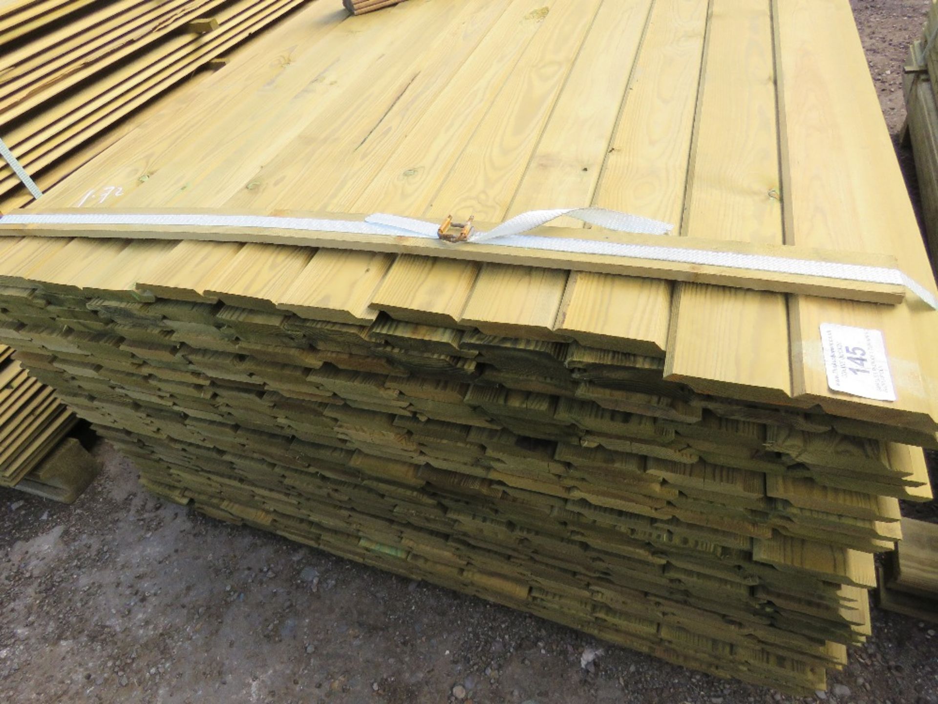 SMALLER PACK OF 1.72M APPROX SHIPLAP CLADDING TIMBER X 9.5CM WIDTH.