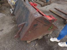 0.5 CUBIC METRES BUCKET FOR MANITOU BUGGY FORKLIFT OR SIMILAR INCLUDING HYDRAULIC TIPPING BACK PLATE