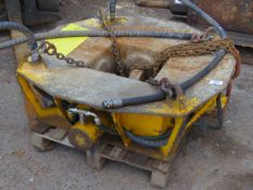 EXCAVATOR CHAIN MOUNTED PILE CRACKER WITH 14" THROAT.