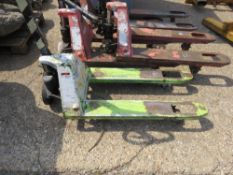 HYDRAULIC PALLET TRUCK