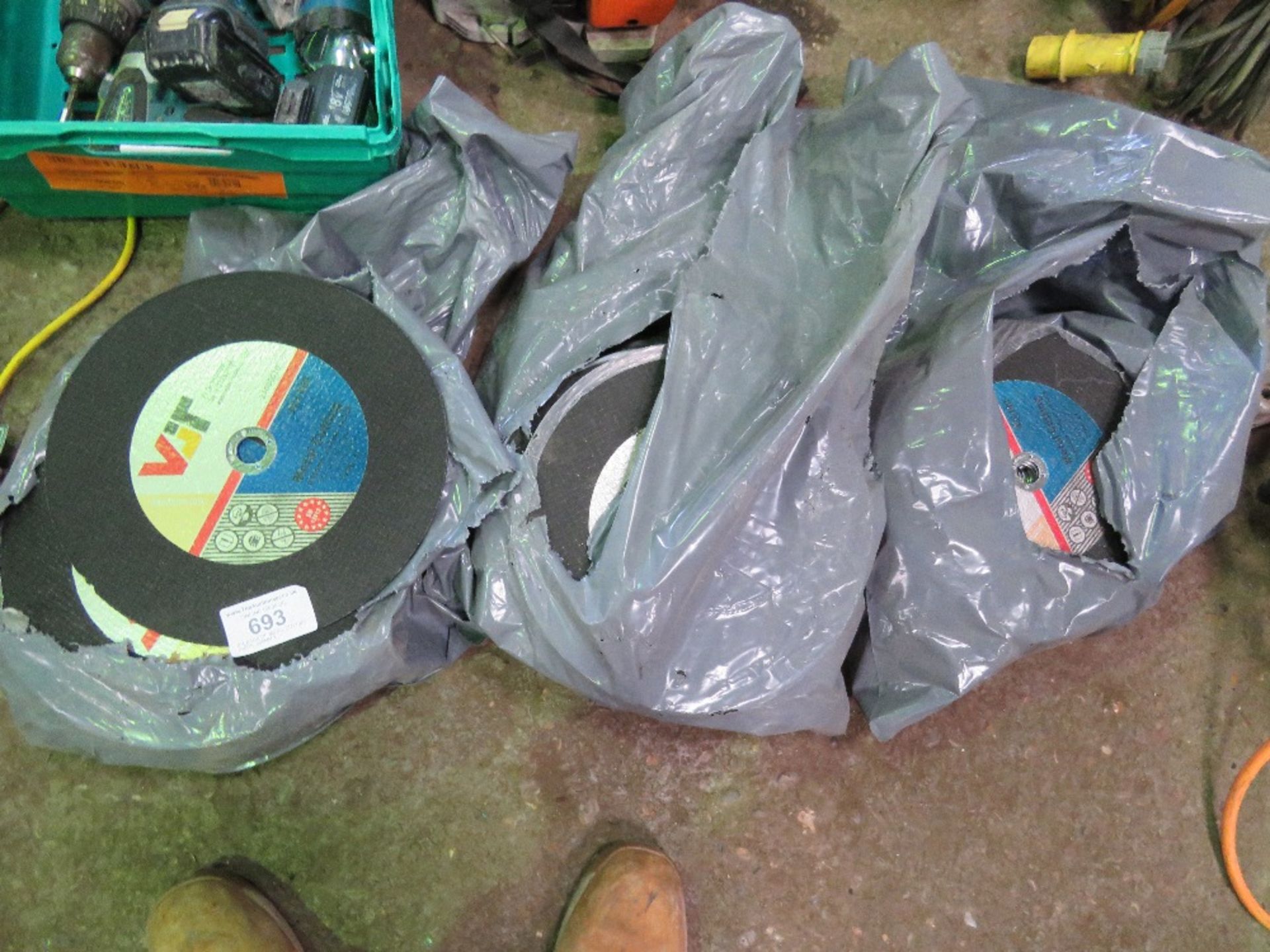 3 X BAGS OF METAL CUTTING DISCS. 305MM X 3.2MM X 22MM.