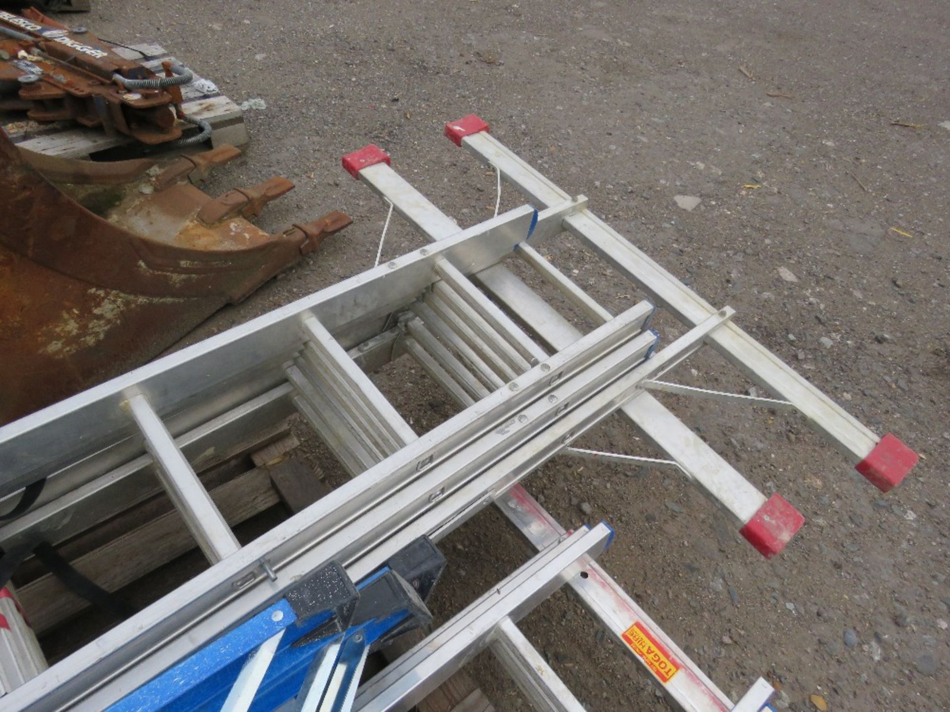 2 X 13 RUNG TRIPLE LADDERS WITH STABILISER BASES. - Image 3 of 3