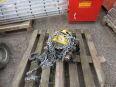 YALE 3 TONNE CHAIN HOIST WITH BEAM RUNNER.