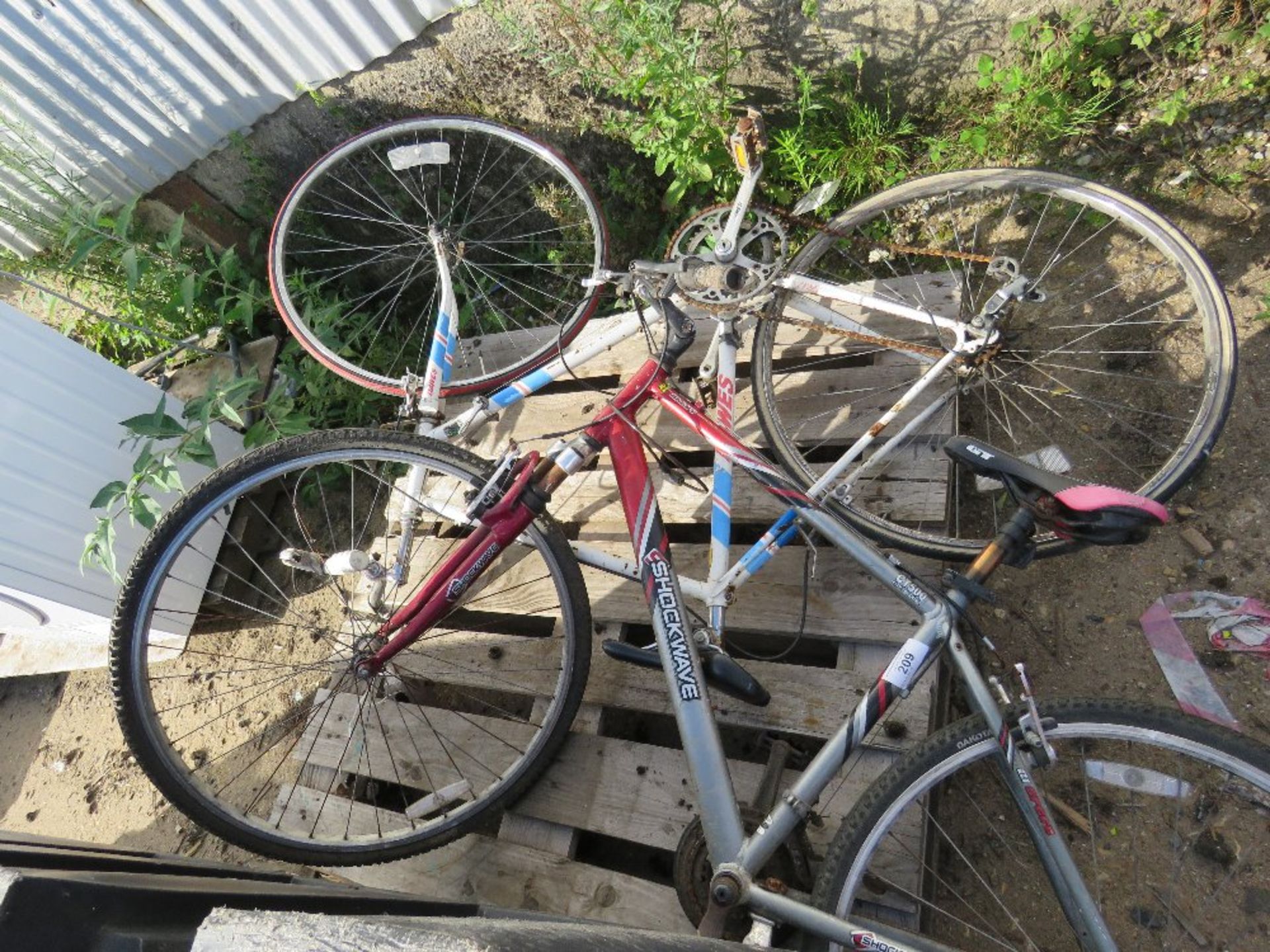 2 X BICYCLES. - Image 2 of 2