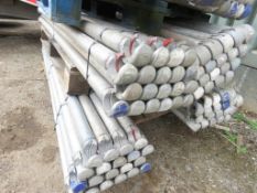 2 X BUNDLES OF 20NO (40NO TOTAL) 6FT TOWER SCAFFOLD POLES. BOSS TYPE.