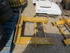 FORKLIFT MOUNTED FRAME TO TAKE HOOK OR CANTILVER BLOCK GRAB