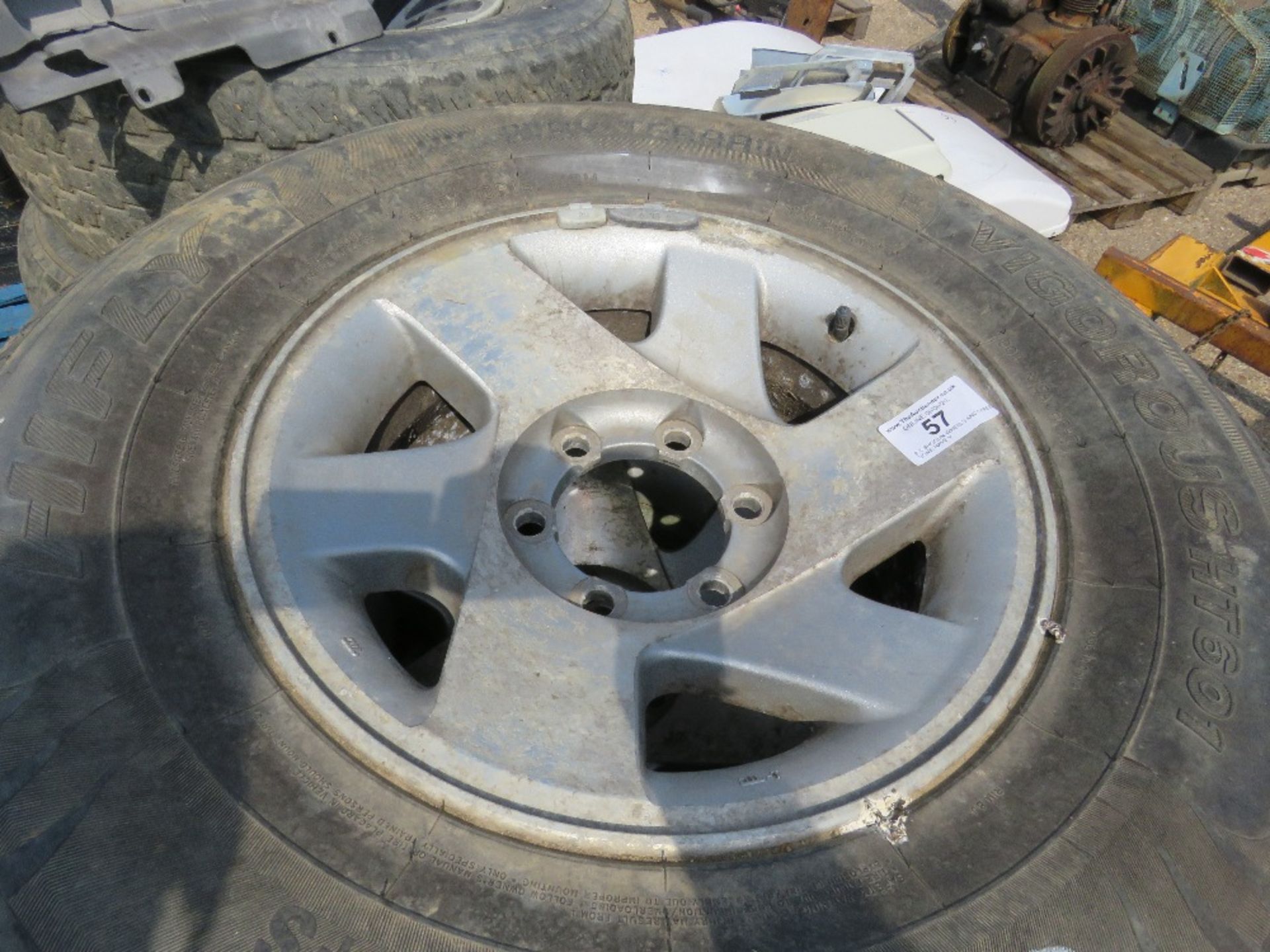 8 X SHOGUN WHEELS AND TYRES, SOME HAVE VERY GOOD TYRES, PLUS GRILLE - Image 2 of 4