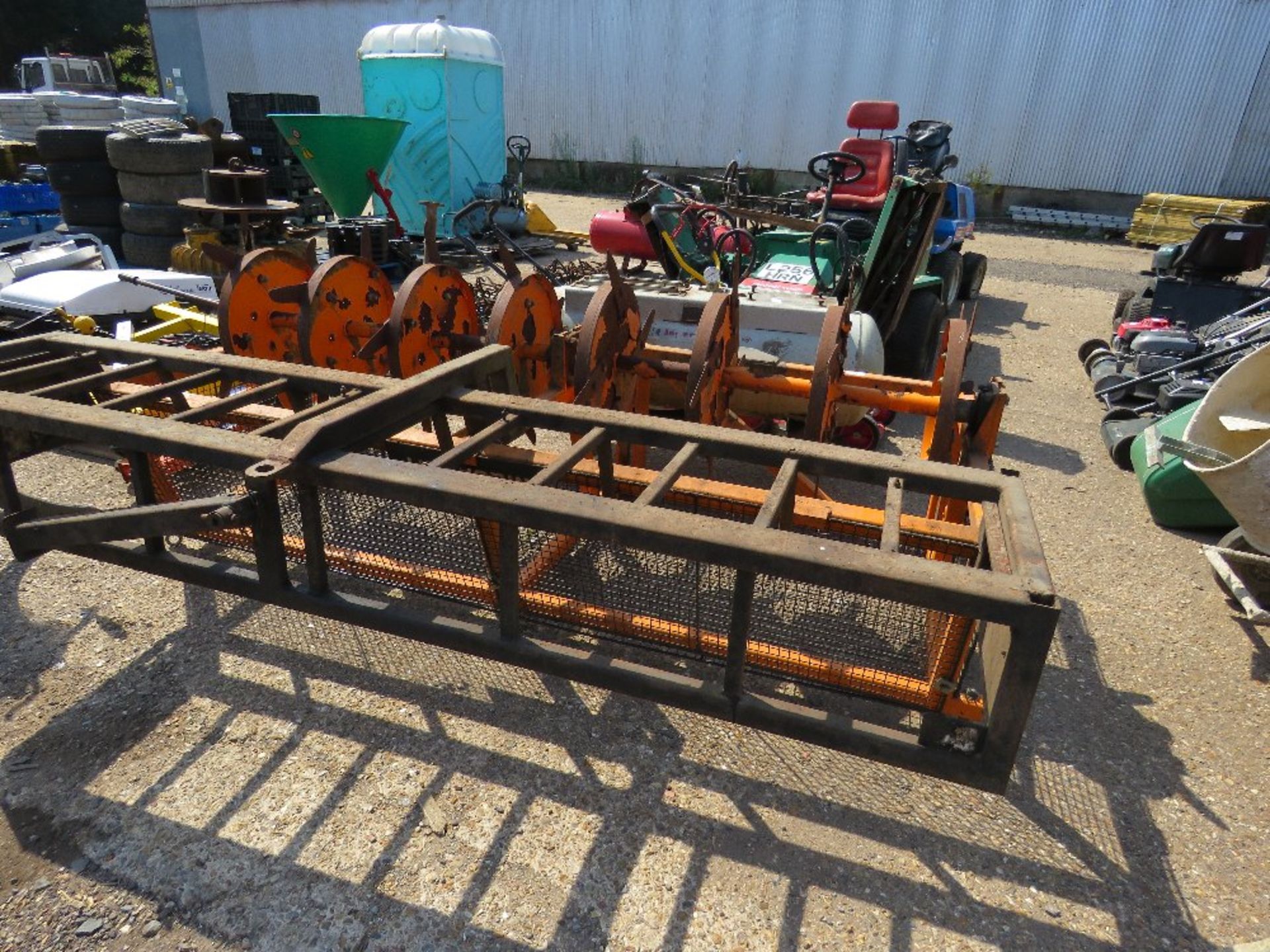 SISIS MEGASLIT TRACTOR MOUNTED SLITTER, 7FT WIDE APPROX. - Image 3 of 3