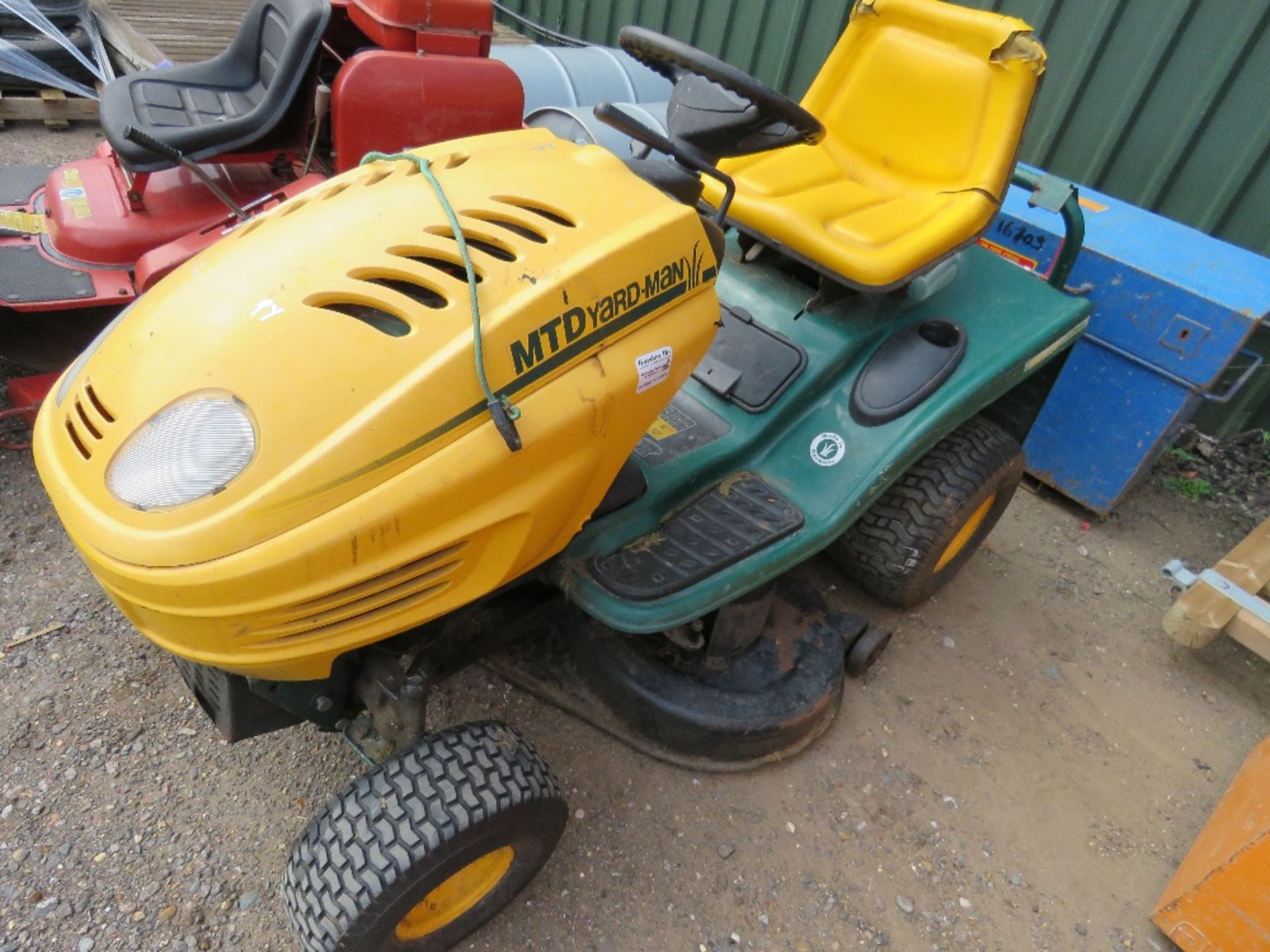 MTD YARDMAN RIDE ON MOWER, HYDROSTATIC DRIVE. WHEN TESTED WAS SEEN TO RUN, DRIVE AND MOWERS TURNED (