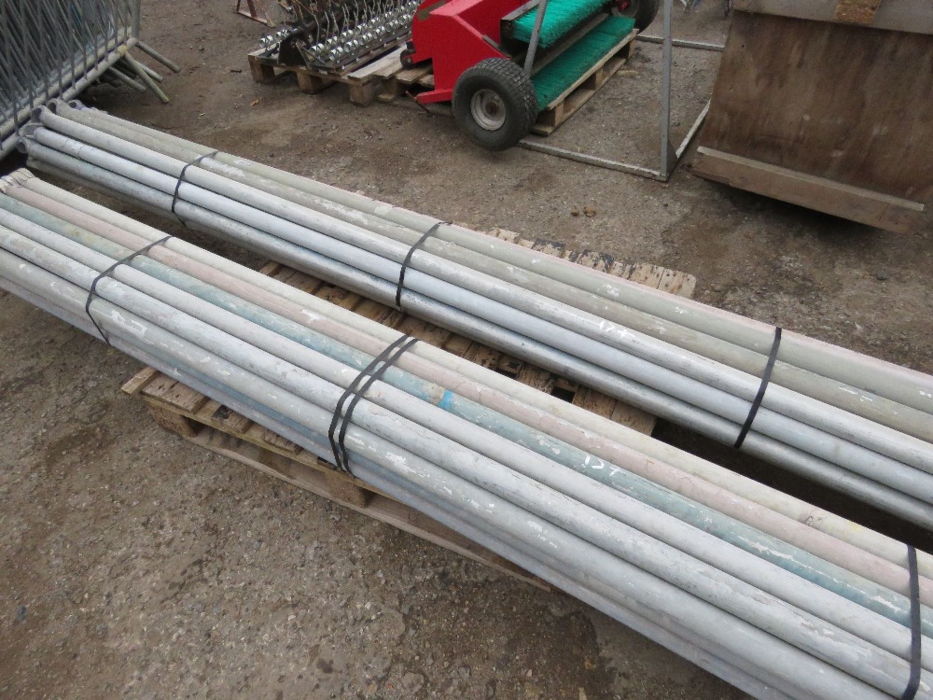 2 X BUNDLES OF 20NO (40NO TOTAL) 10FT TOWER SCAFFOLD POLES. BOSS TYPE. - Image 2 of 2