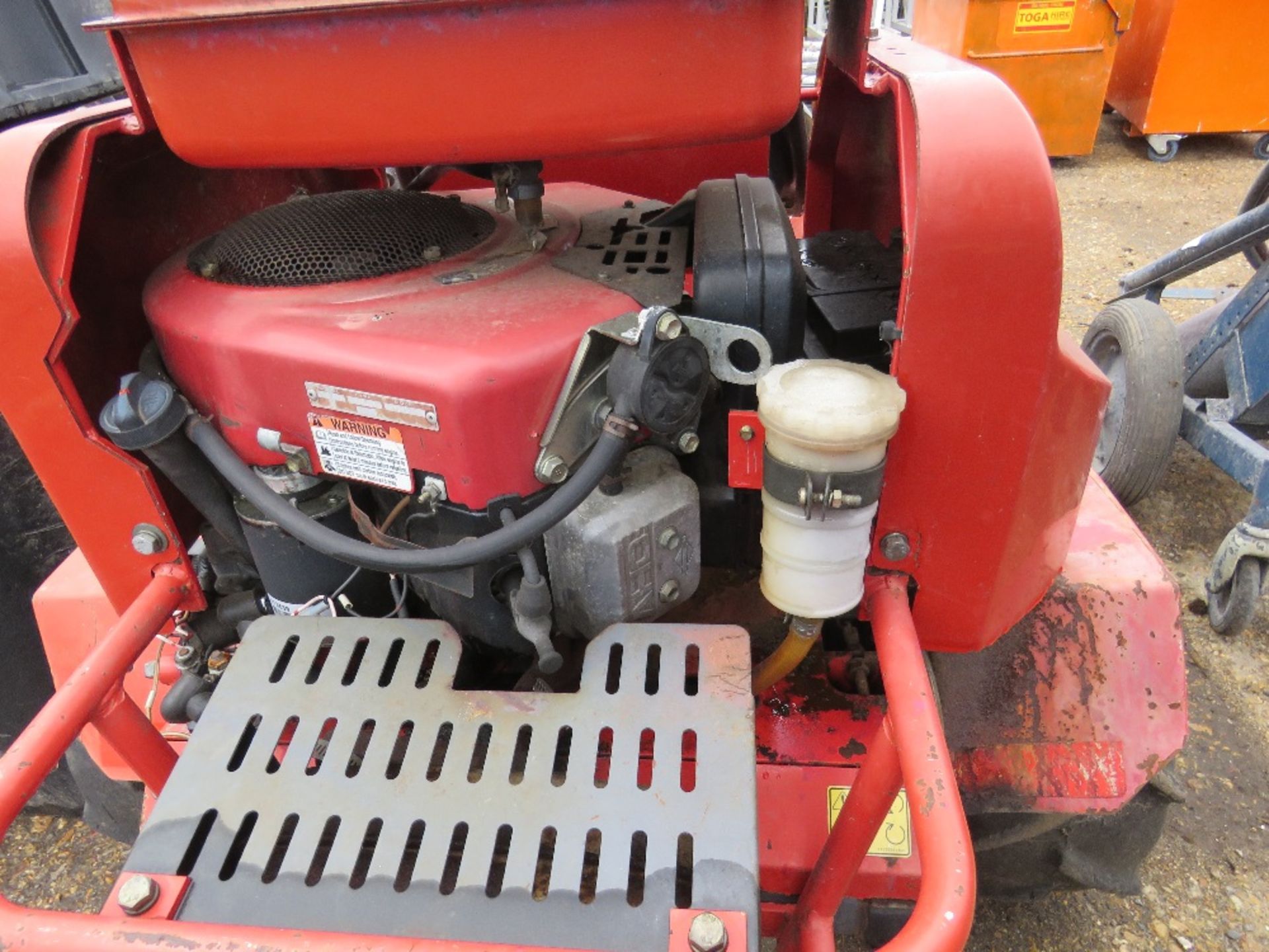 HST PETROL ENGINED BANK CUTTING MOWER. WHEN TESTED WAS SEEN TO RUN AND DRIVE AND BLADES TURNED. - Image 3 of 3