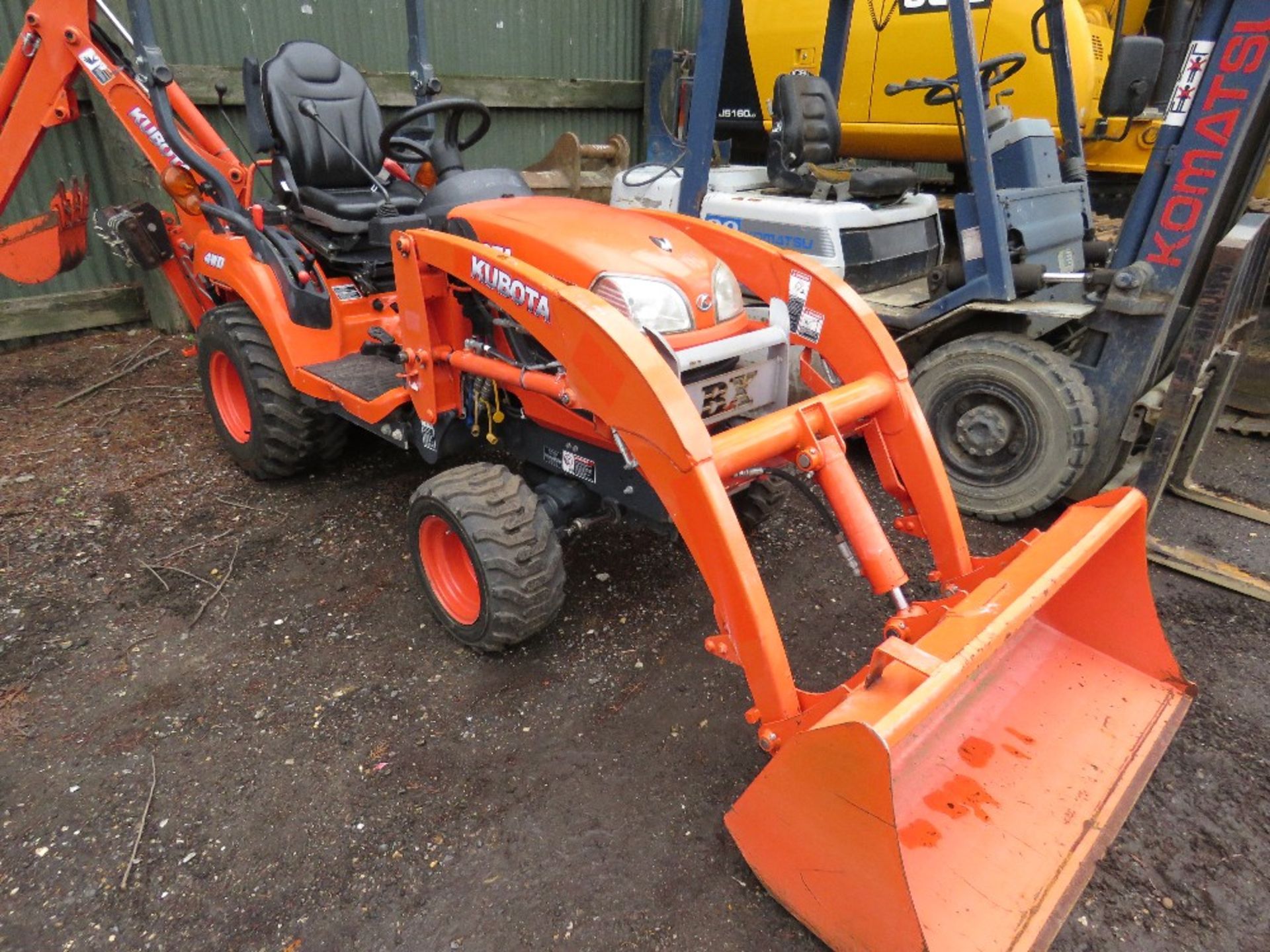 KUBOTA BX25D COMPACT TRACTOR WITH LOADER AND BACKHOE. 51 REC HRS. SN:50986. YEAR 2016 BUILD, COMMISS