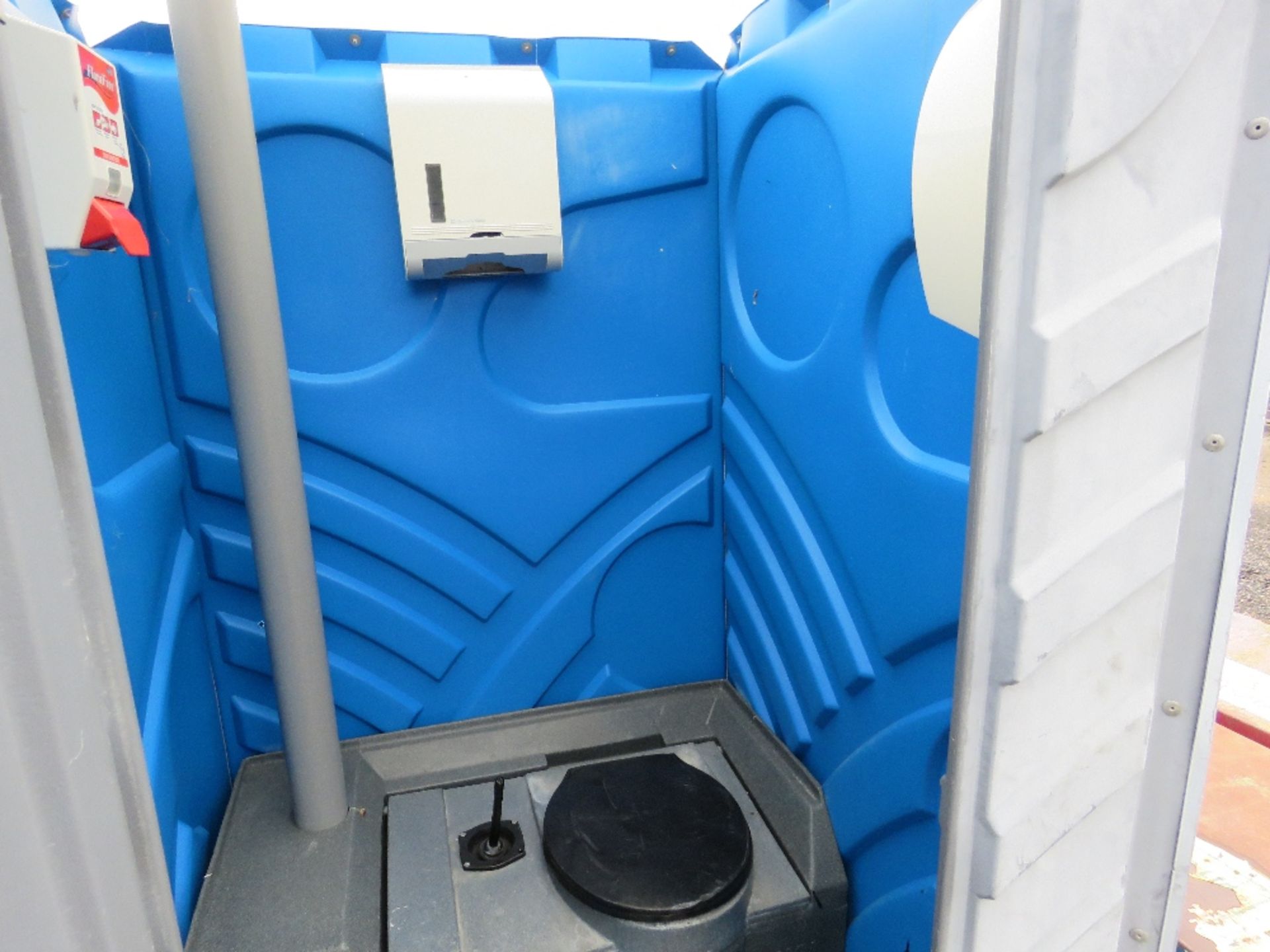 PORTABLE SITE TOILET WITH HAND SANITISER STATION. - Image 2 of 2