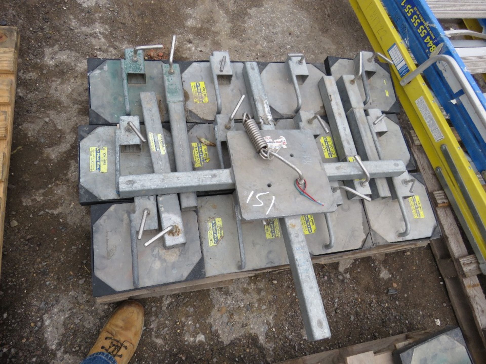 SAFESITE LTD ROOF MAN SAFETY ANCHOR SYSTEM.