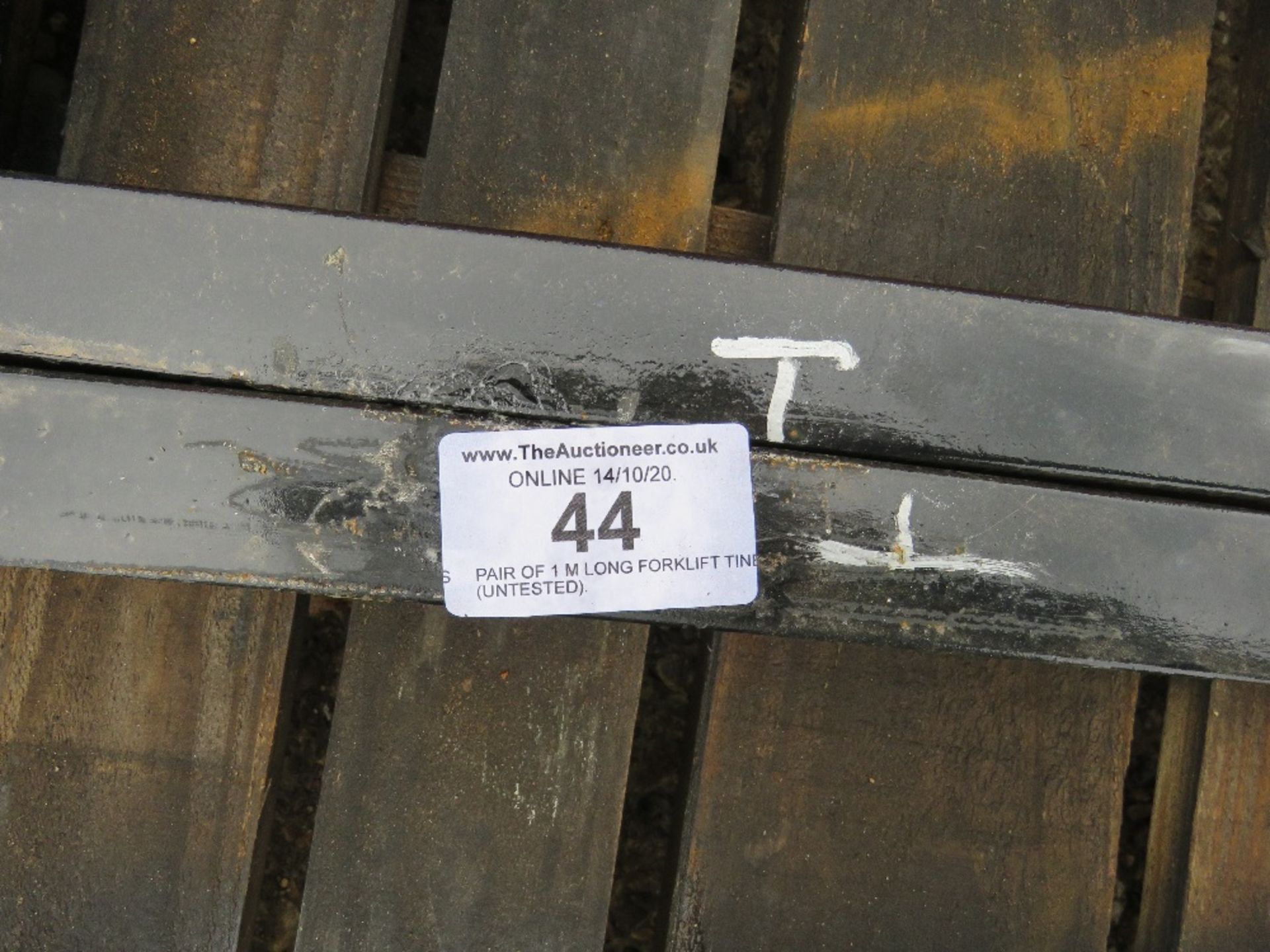 PAIR OF 1 M LONG FORKLIFT TINES (UNTESTED). - Image 2 of 2