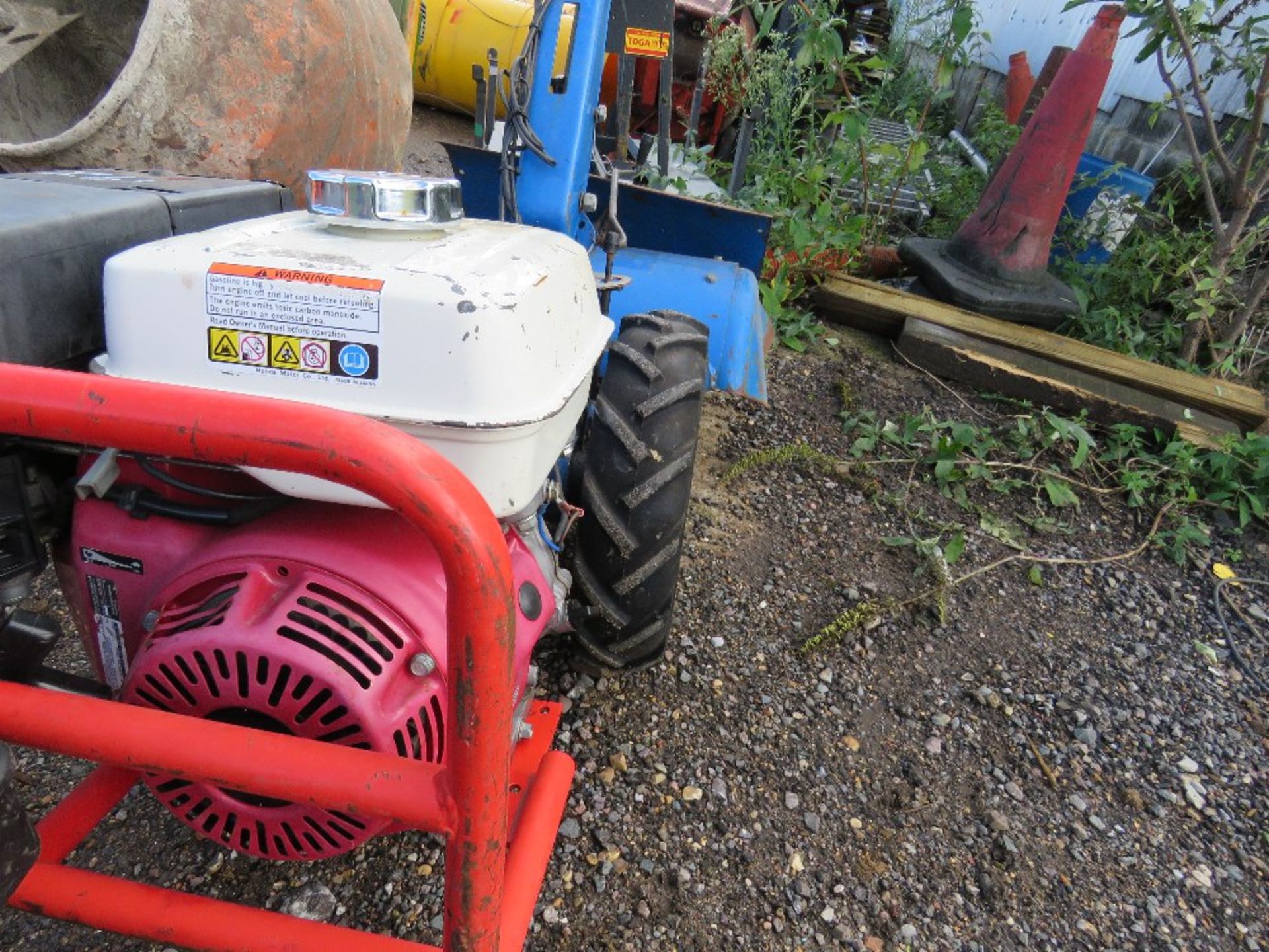 BCS CAMON PETROL ENGINED ROTORVATOR, YEAR 2007. WHEN TESTED WAS SEEN TO START, DRIVE, BLADES TURNED - Image 4 of 4