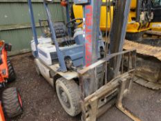 KOMATSU FG20 GAS FORKLIFT WITH LOW MAST. YEAR 1995. SN:11177.