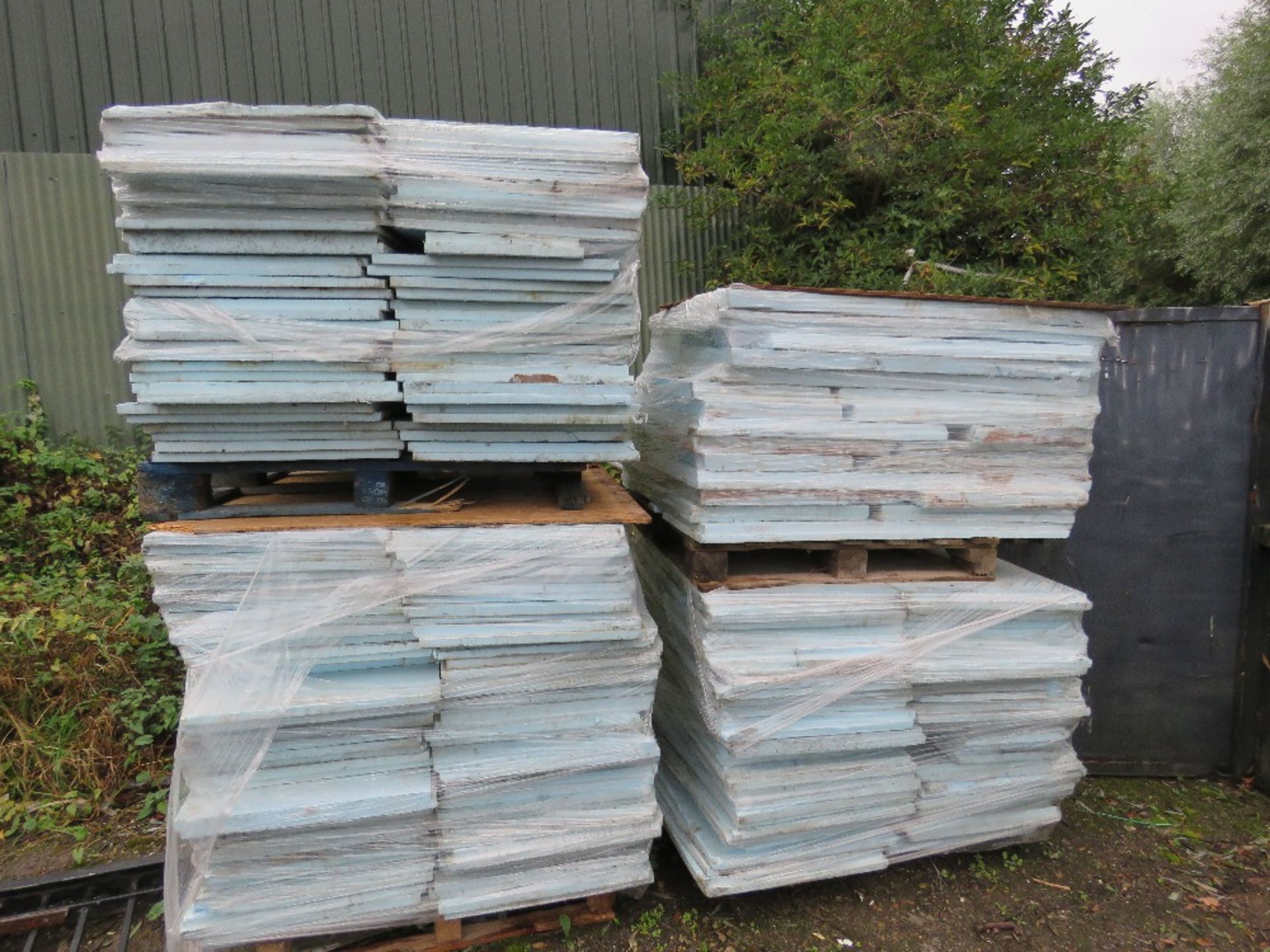 4 X PALLETS OF INSULATION MATERIAL/CLAY HEAVE EXPANSION SHEETS.