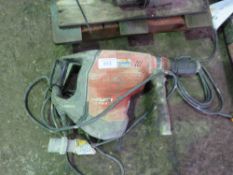 HILTI TE80ATC BREAKER DRILL.