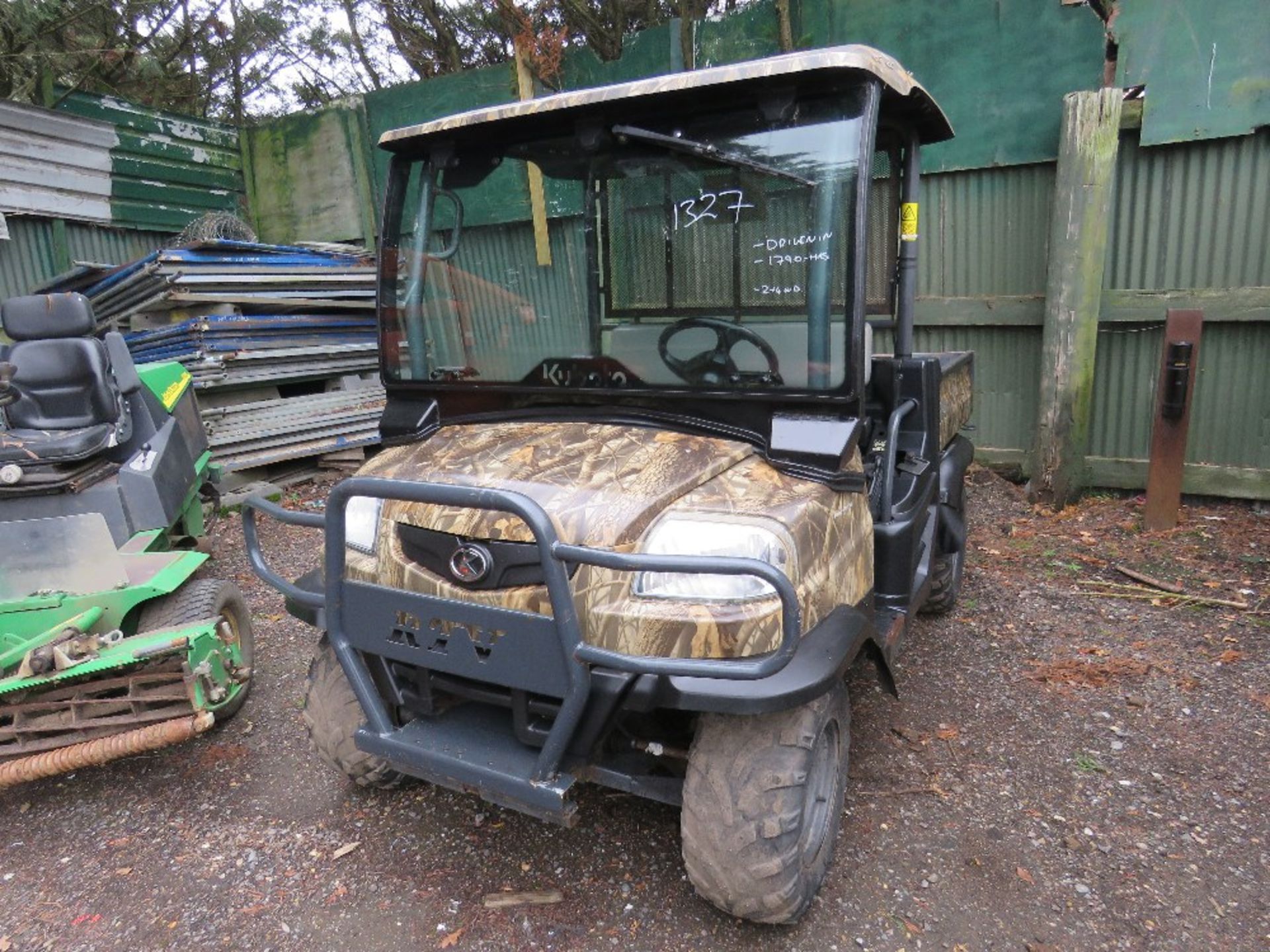 KUBOTA RTV900 ROUGH TERRAIN VEHICLE WITH HYDRAULIC TIP BUCK. 1790 REC HRS (UNVERIFIED). REG:CN12 APX - Image 2 of 6