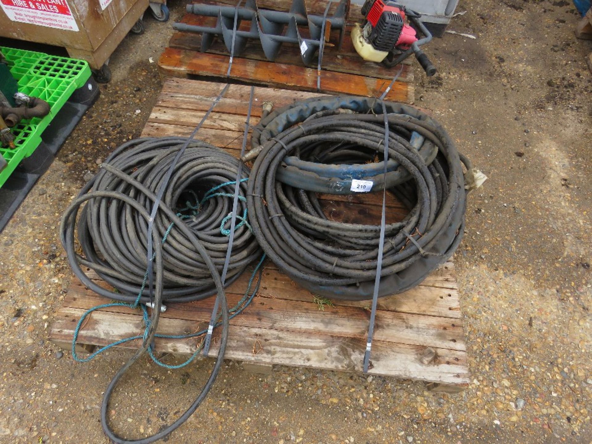 PALLET OF HYDRAULIC HOSES.