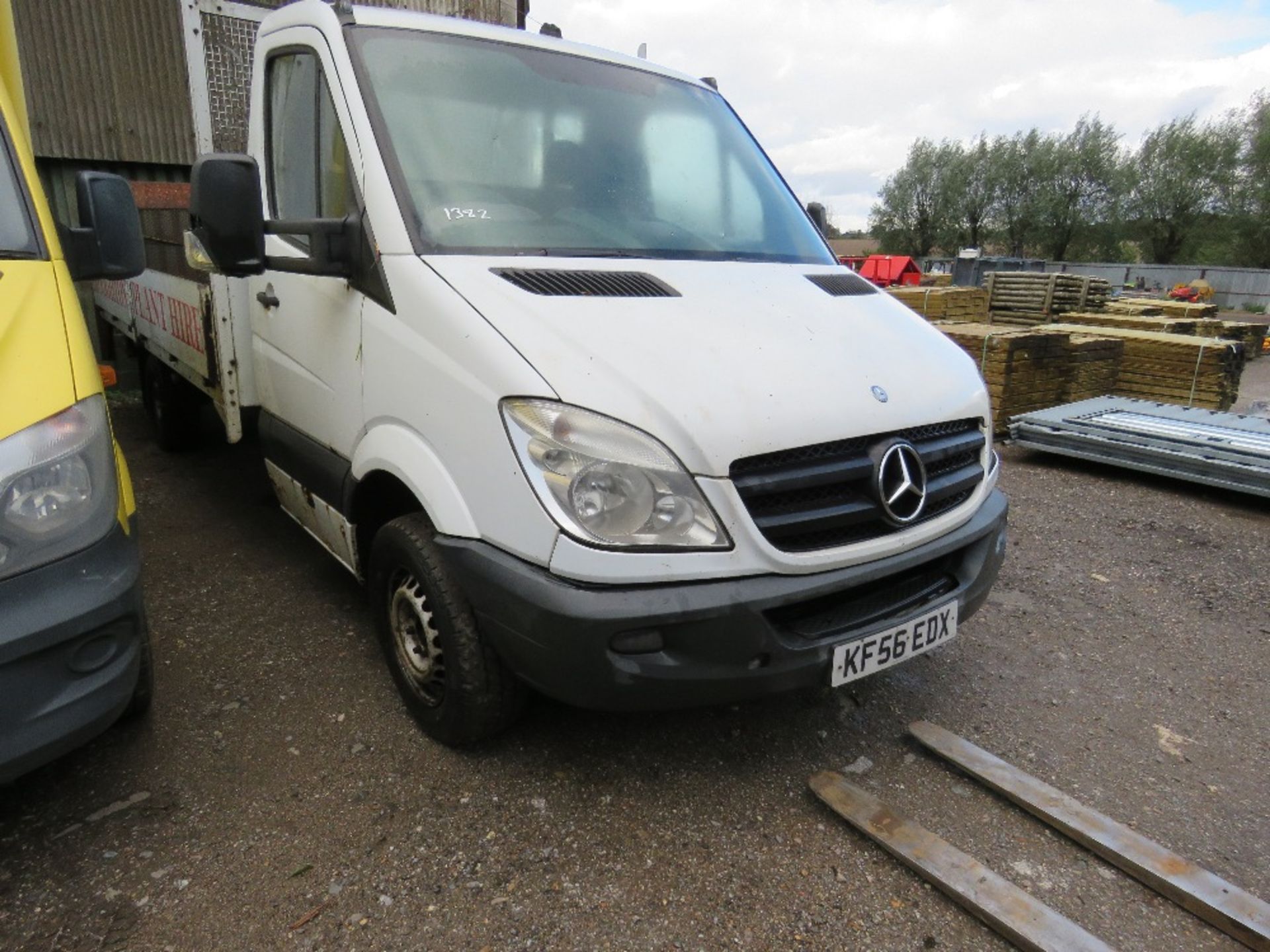 MERCEDES SPRINTER DROP SIDE TRUCK. REG:KF56EXY. TAIL LIFT. 14FT BODY APPROX. NON RUNN - Image 7 of 7