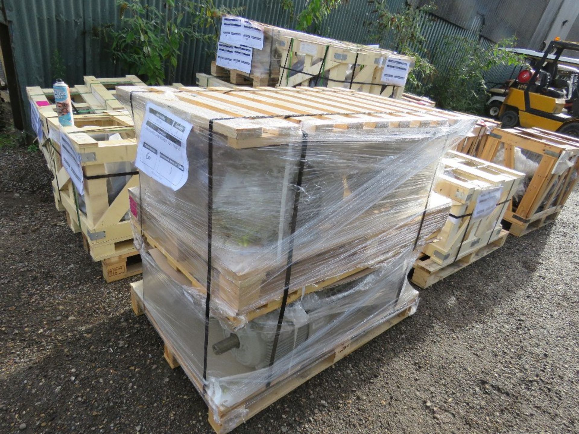 PALLET CONTAINING 8 X ELECTRIC MOTORS @4KW. SOURCED FROM A LARGE MANUFACTURING COMPANY AS PART OF T
