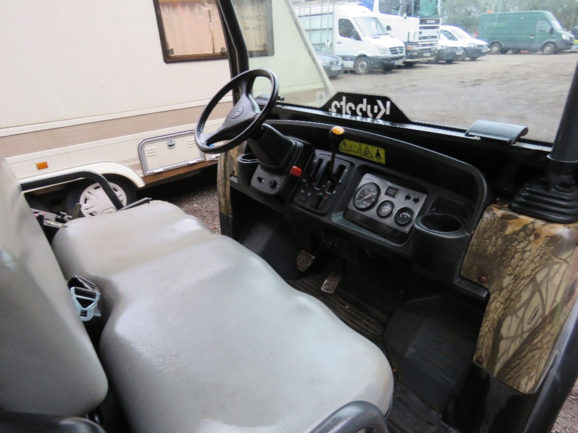 KUBOTA RTV900 ROUGH TERRAIN VEHICLE WITH HYDRAULIC TIP BUCK. 1790 REC HRS (UNVERIFIED). REG:CN12 APX - Image 5 of 6