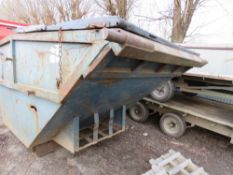 8 YARD ENCLOSED CHAIN LIFT SKIP WITH END DOORS AND TOP COVER.