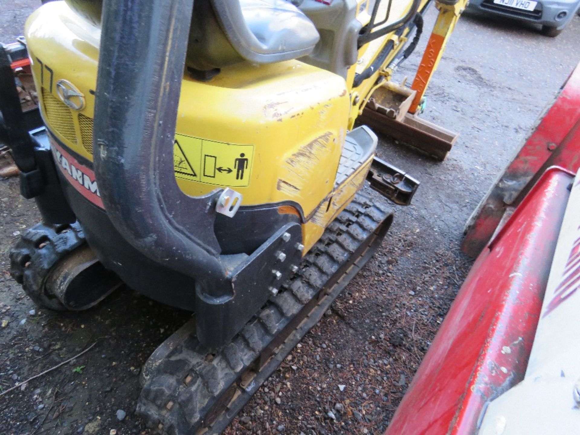 YANMAR SV08 MICRO EXCAVATOR YEAR 2014. 2 X BUCKETS. 1750 REC HOURS. DIRECT FROM LOCAL COMPANY AS PAR - Image 8 of 8