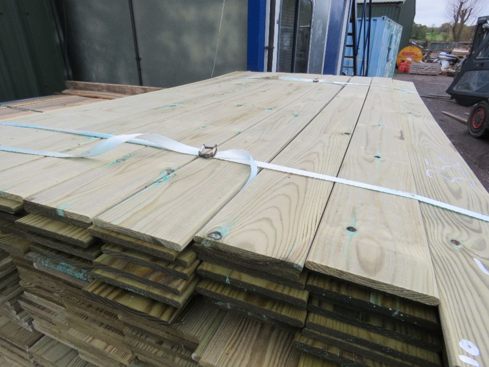 LARGE PACK OF TIMBER FENCE CLADDING STRIPS 1.75M X 0.10M APPROX. - Image 3 of 3