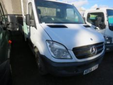 MERCEDES SPRINTER DROP SIDE TRUCK. REG:KF56EDX. TAIL LIFT. 14FT BODY APPROX. MILES UNKNOWN. NON RUNN