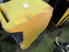 MASTER LARGE SIZED PLASTIC DEHUMIDIFIER.