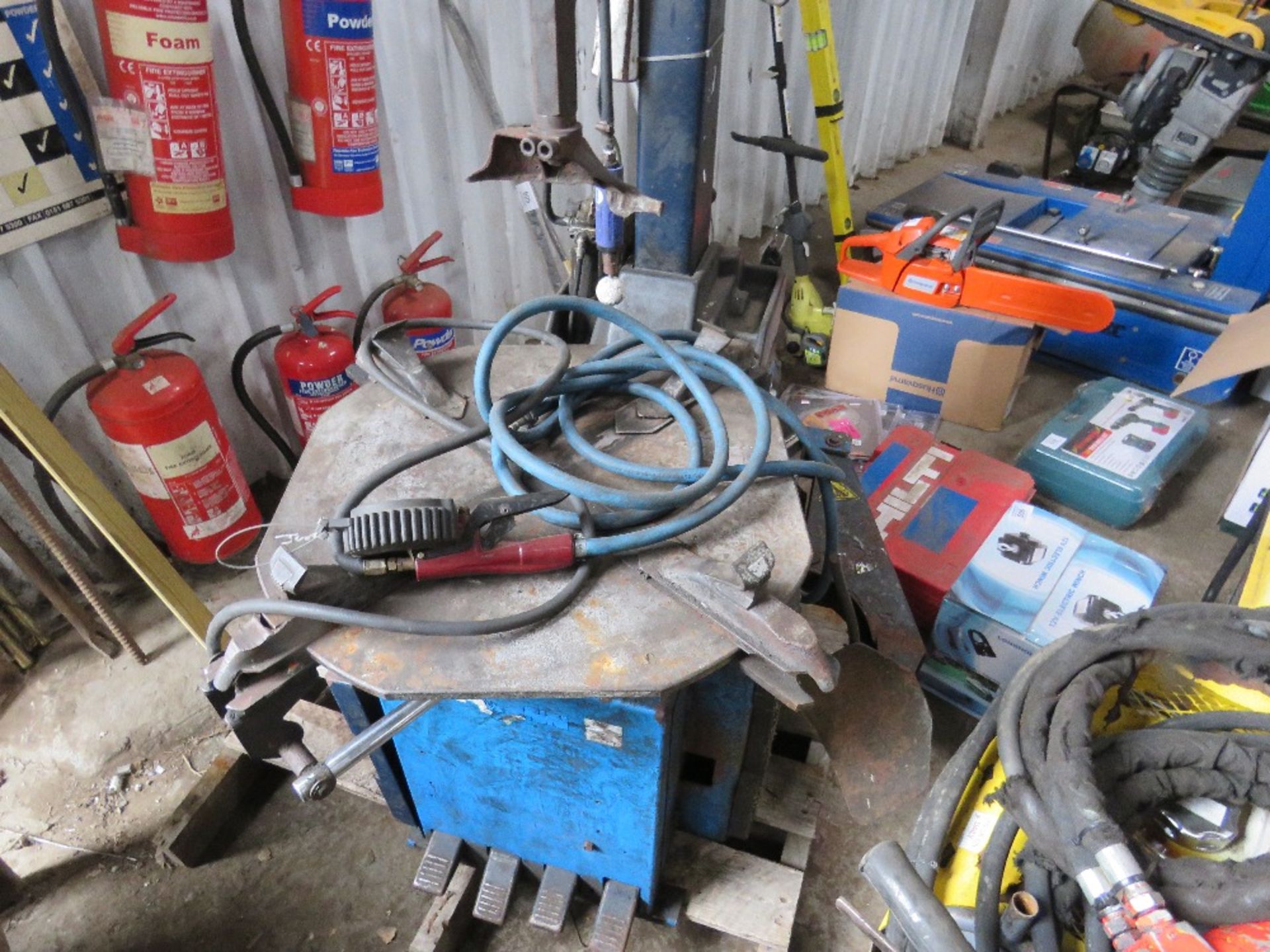 HOFFMANN 240V TYRE REMOVING STATION. - Image 2 of 3