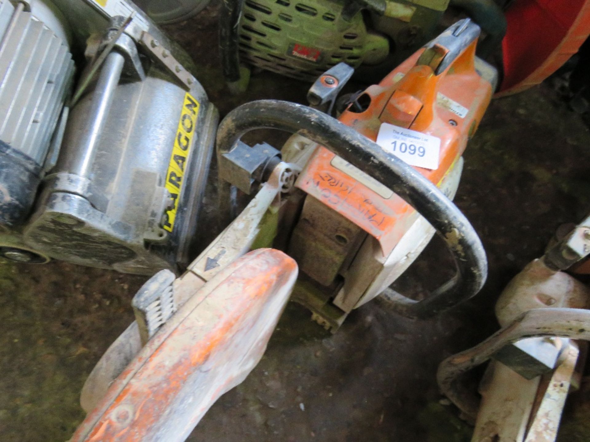 STIHL TS400 PETROL SAW. CONDITION UNKNOWN. - Image 2 of 3