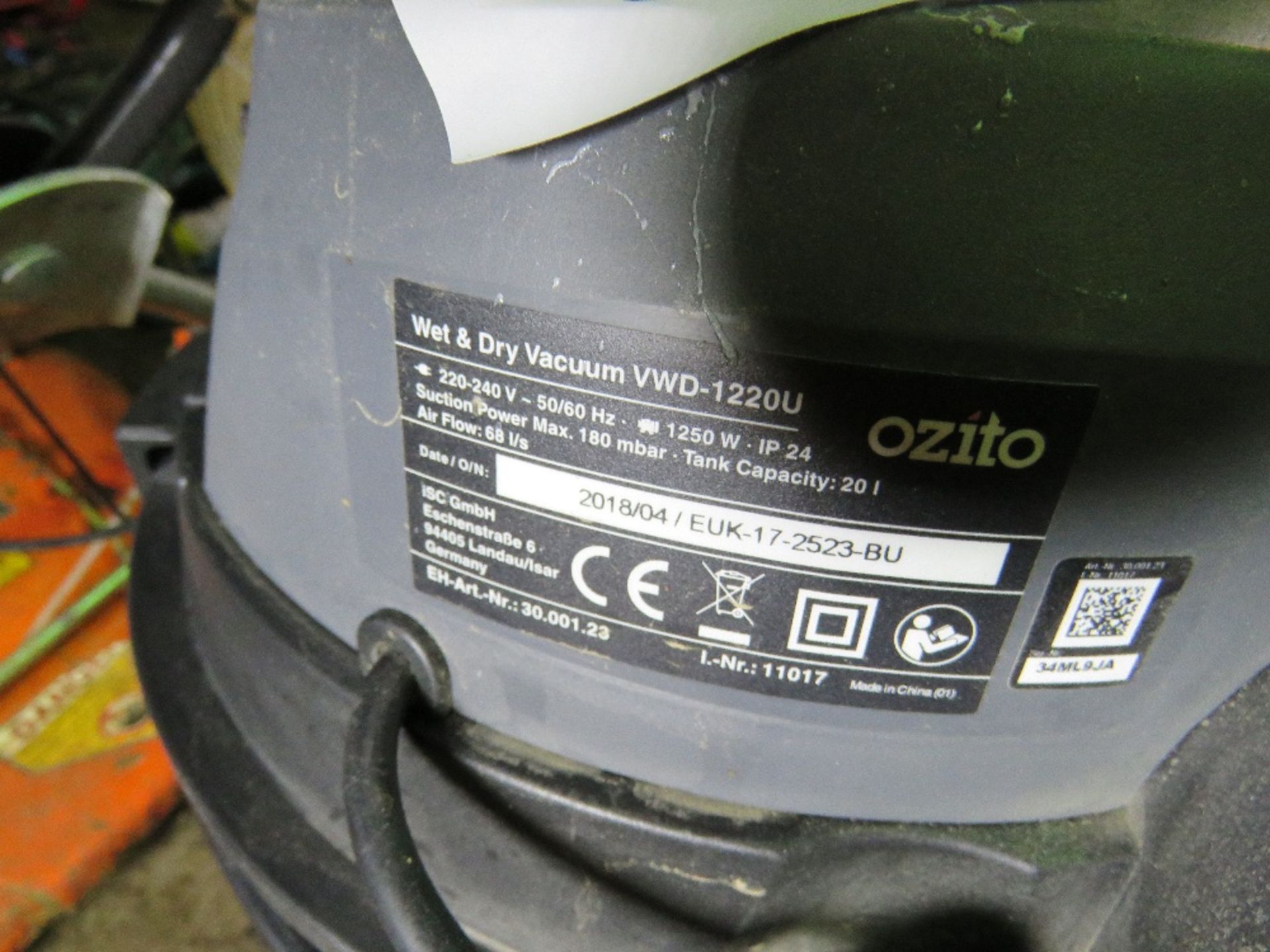 OZITO 240 VOLT VACUUM CLEANER. - Image 2 of 2