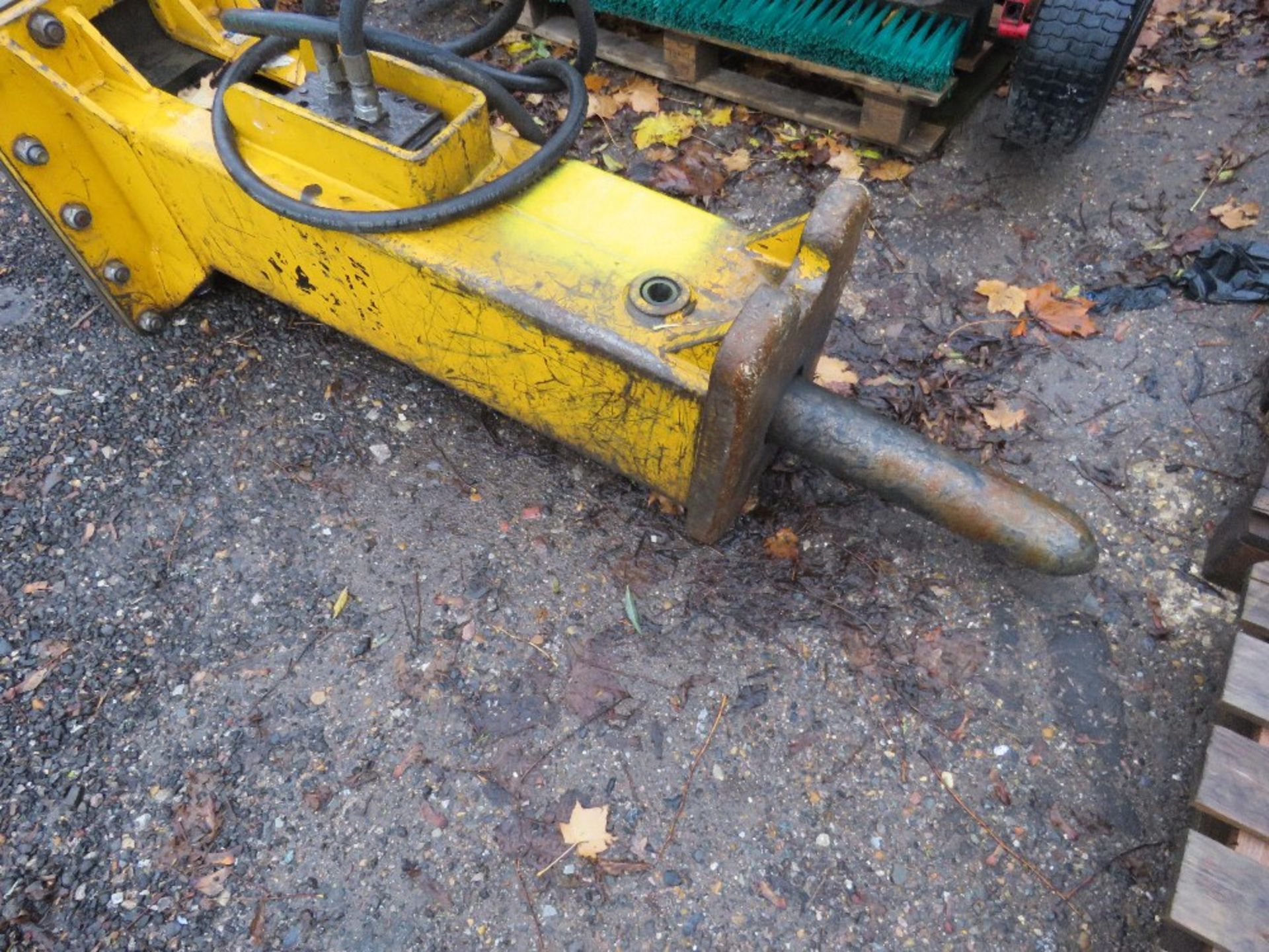 ARROWHEAD S130 13 TONNE EXCAVATOR BREAKER ON 65MM PINS. YEAR 2007. - Image 2 of 4