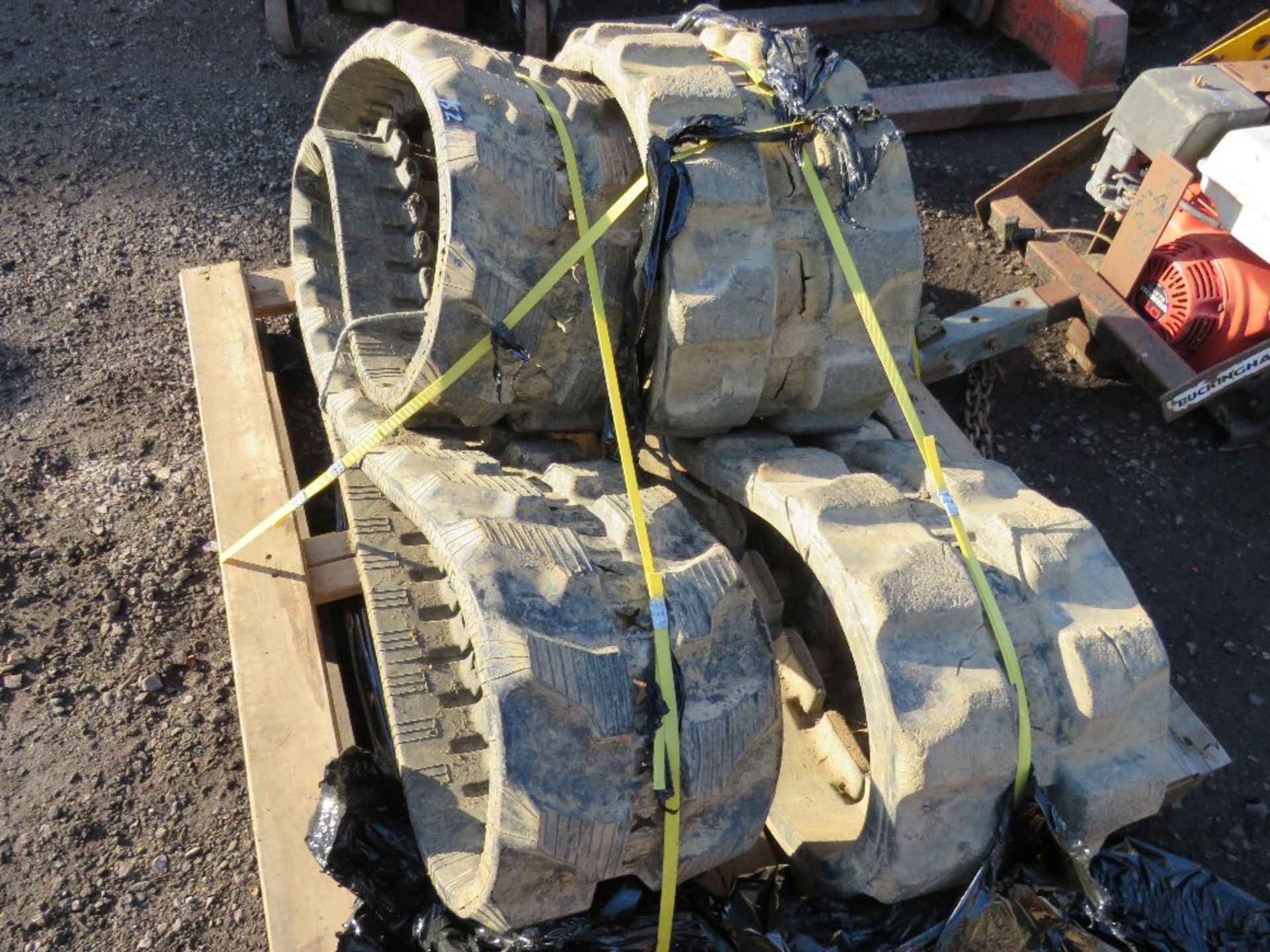 2 X PART WORN 3 TONNE DIGGER TRACKS, TYPE LL07453. - Image 4 of 4