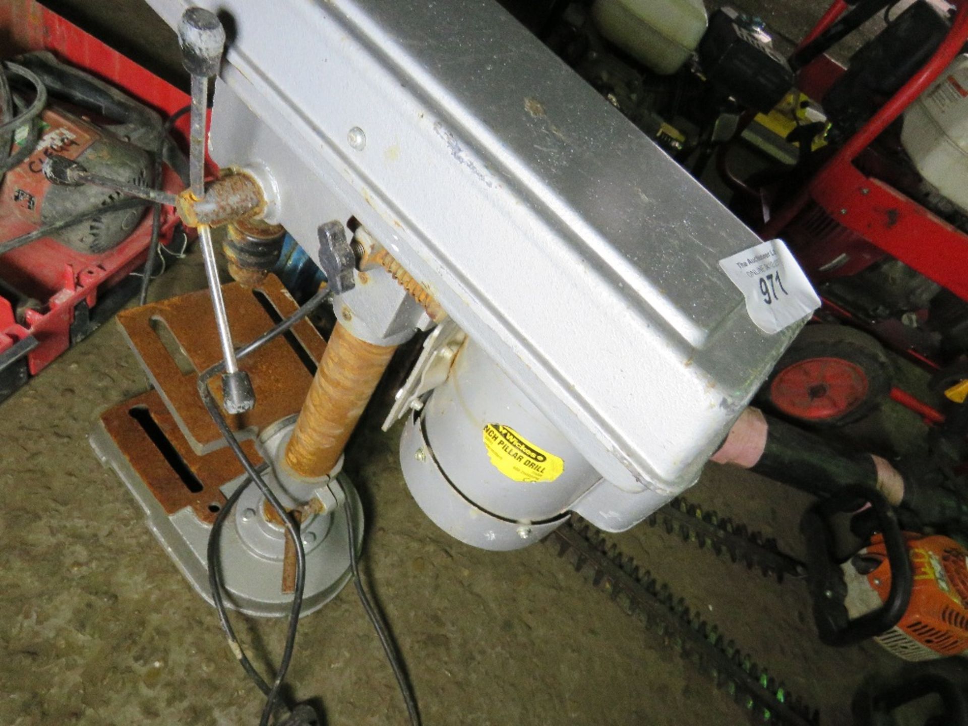 PILLAR DRILL PLUS BENCH GRINDER. SWITCH MISSING FROM DRILL. - Image 2 of 4