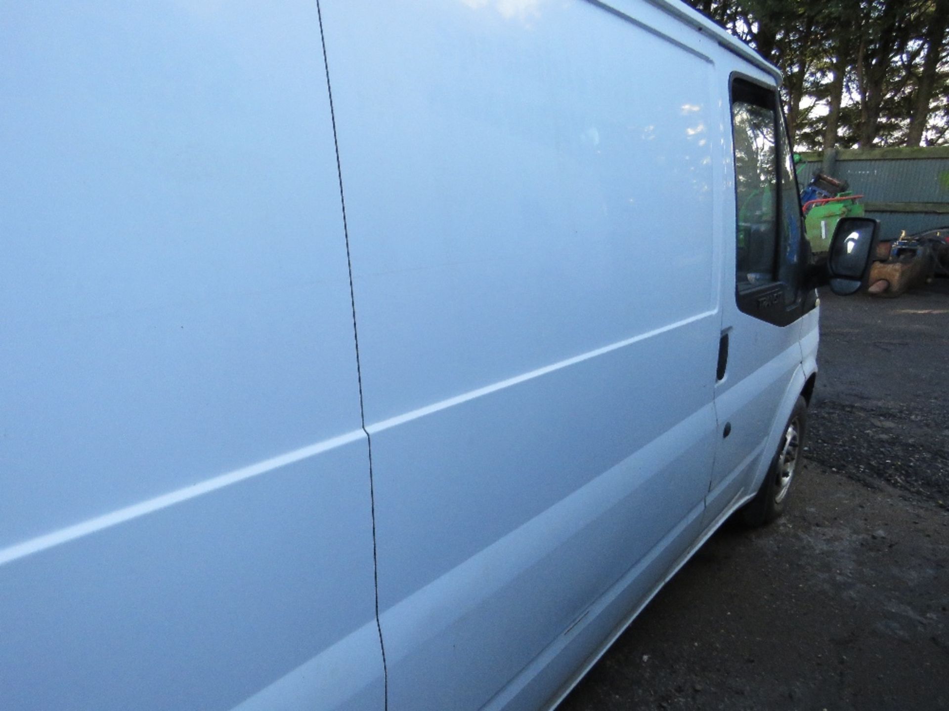 FORD TRANSIT SWB PANEL VAN REG:BF08 LJV. 239549 REC MILES. WHEN TESTED WAS SEEN TO DRIVE. BATTERY - Image 4 of 6