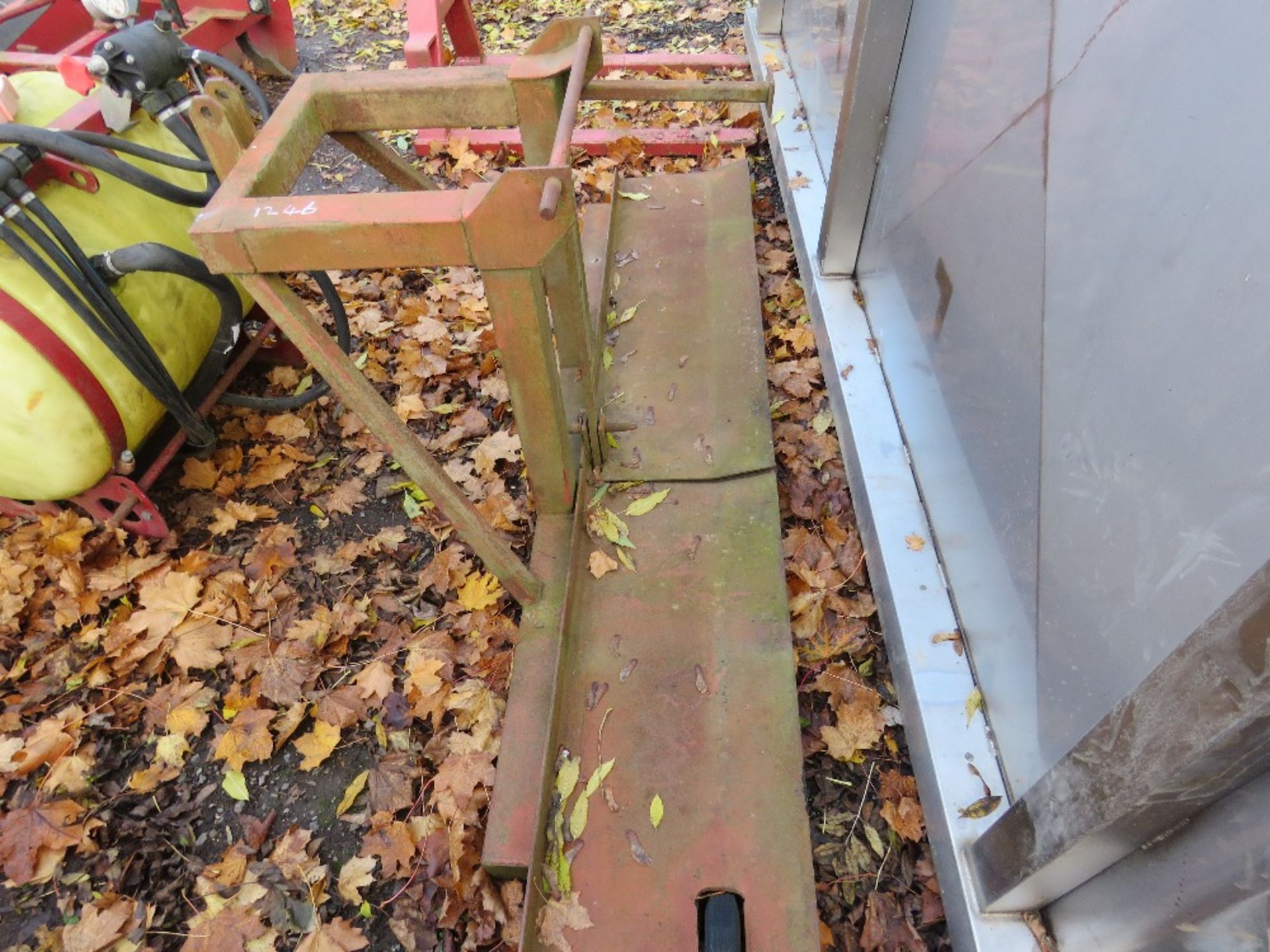 TRACTOR MOUNTED SCRAPER BLADE, 7FT WIDE APPROX. - Image 2 of 2