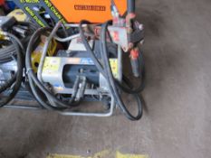 BELLE MIDI 20-140 HYDRAULIC BREAKER PACK WITH HOSE AND GUN.